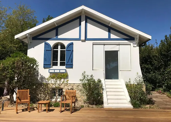 Arcachon-centre Jolie Maison Basco-landaise Avec 4